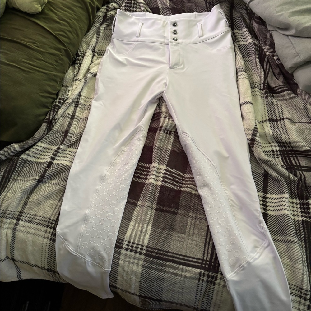 White High Rise Straight-Leg Jeans